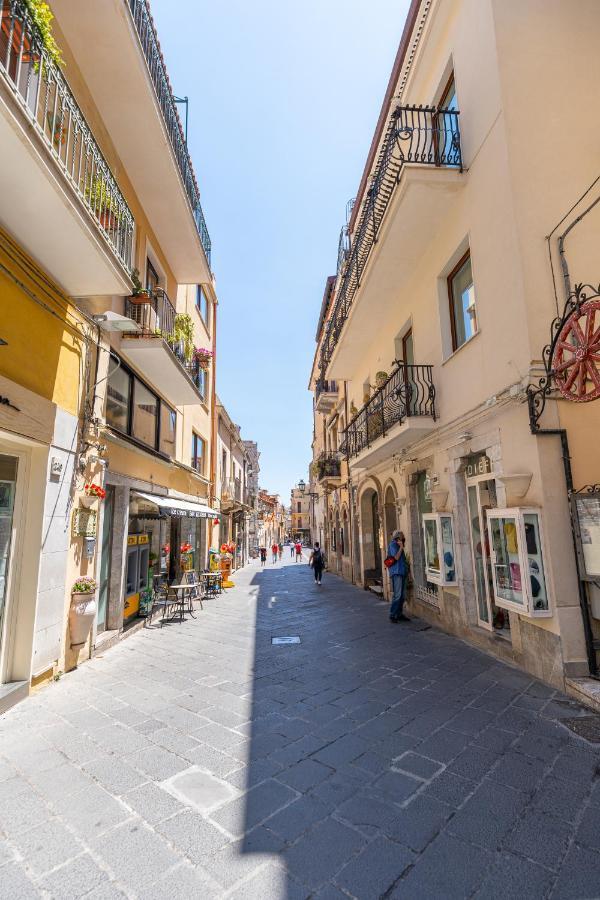 Lighthouse Apartment Taormina Exterior foto